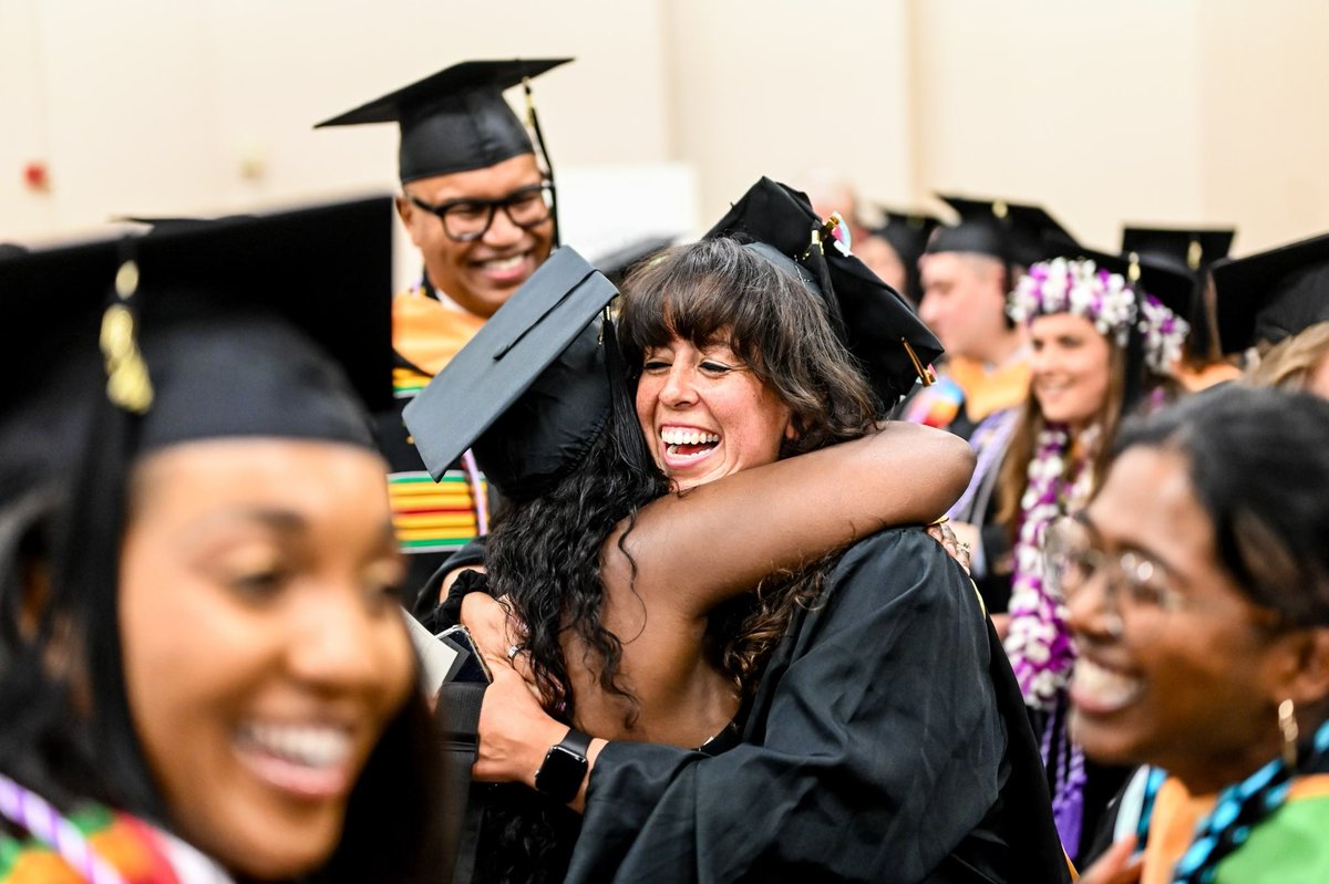 UCSFNurse's tweet photo. Congratulations to the Class of 2024 🎉 We are proud of you! 🎓

A story and more photos from today’s Commencement will be published later this week.

#ucsfgrads #ucsfproud #ucsfnurse #classof2024 https://t.co/9N63hIExGT