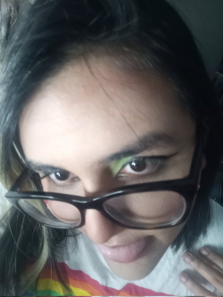AguiarFerny13's tweet photo. | QSMP Characters Makeup Inspired 🌎💄
Maquillajes inspirados en personajes de QSMP!
Random! 👀
Slimecicle 💚❤️💚❤️
.
.
.
.
#QSMP #makeup #maquillaje #charactermakeup #makeupchallenge #slimecicle #slime https://t.co/myKT9gS6tR