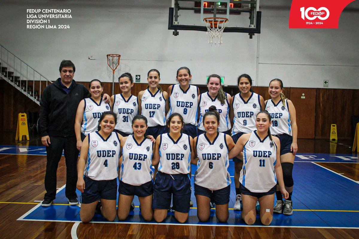 perufedup's tweet photo. ¡OTRO TRIUNFO EN CASA! 🔥🏀
La #UDEP venció 60-39 a la #UCSUR y sigue en pelea por el 5to puesto de la FEDUP Centenario Liga Universitaria de Basquetbol Damas División 1 Región Lima 2024. 

📸 @marianath__

FEDUP, 100 años promoviendo el deporte universitario 💙❤️ https://t.co/1YOHJMKfFP