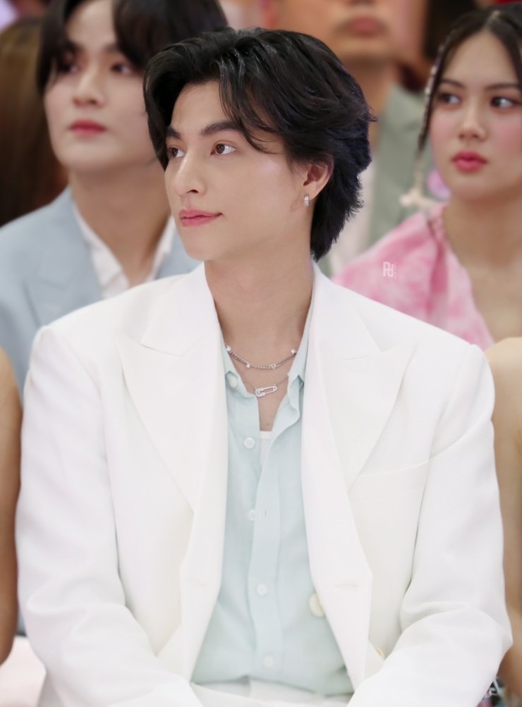 วันนี้ก็สู้ๆ นะครับ ทุกอย่างจะผ่านไปได้ด้วยดีนะ พี่เชื่อแบบนั้น 🤍✌🏻

<a href="/gulfkanawut/">gulfkanawut</a> ˙❥˙#GulfKanawut

#PP_wuvPHOTOforKNW
#พีพีหม่ามี๊น้องกลัฟ