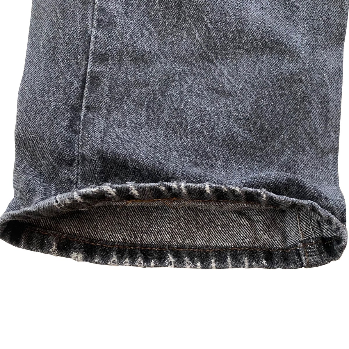 phorgun's tweet photo. USED Levi's 501 Black / デニムパンツ
📷https://t.co/mrnHQf2BtO
34x30のゴールデンサイズ！83年〜93年までの紙タグ期の501ブラックです。

We can ship all items everywhere. 
#vintage
#used
#古着
#phorgun
#fashion
#motorcycle
#skateboard
#outdoor
#surf
#madeinusa
#madeinusa
#levis https://t.co/EpjVvzMqiV