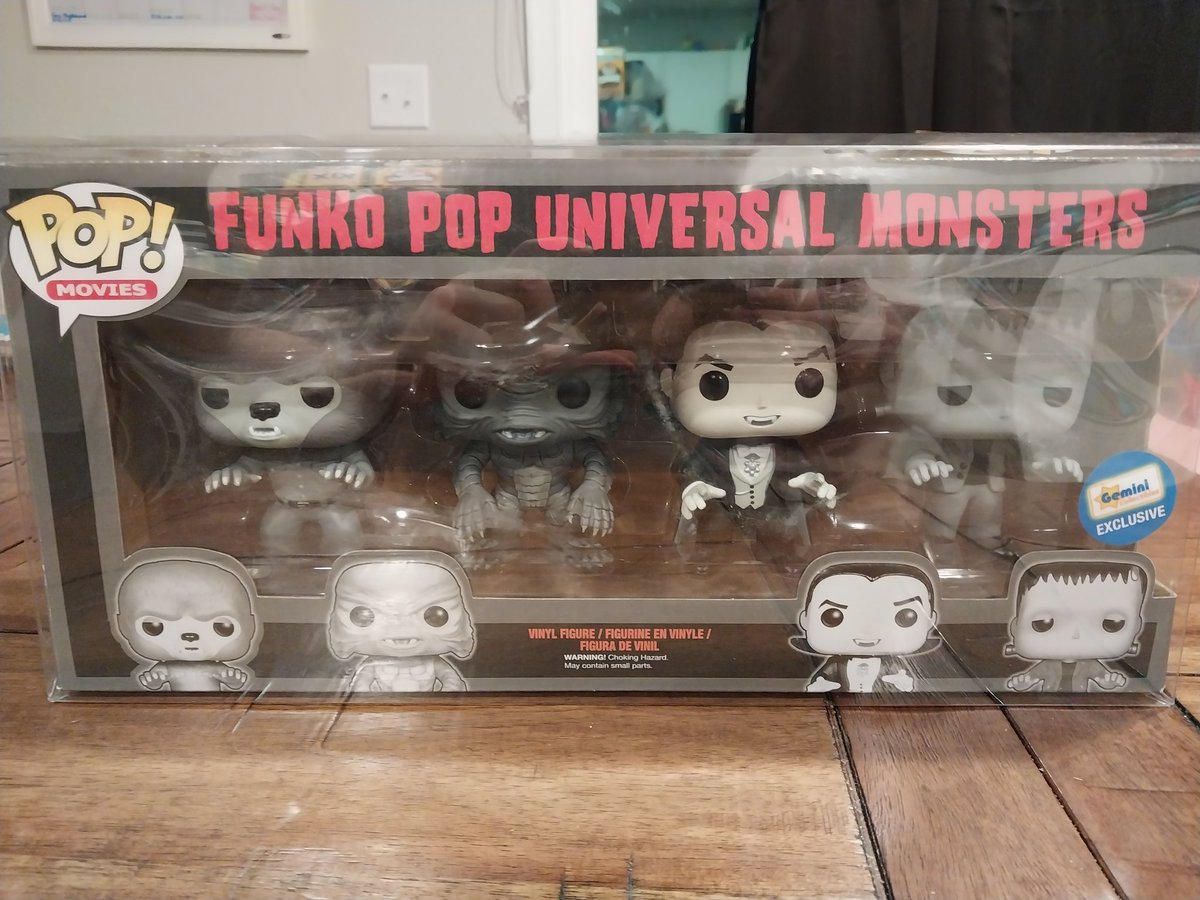 115wiitoxicNegi's tweet photo. Then we have this incredible piece, personal #GrailCall from @JoMomma29 . Ty so much for allowing me to purchase this. I'm saddened you had to part with it, but honored to add it to my own Horror collection. 💚 #FunkoFamily #FunkoPop https://t.co/L8BsdJmvIz