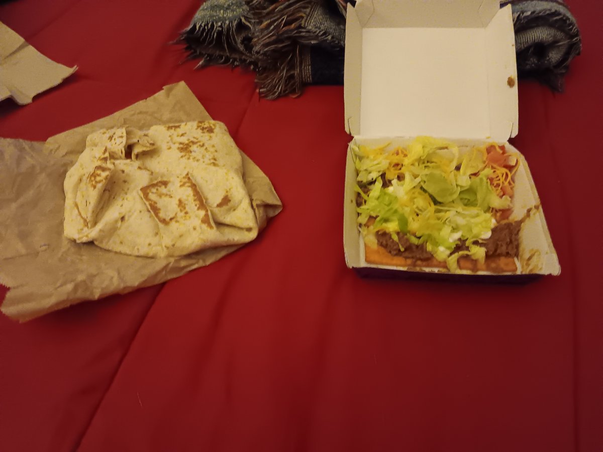 OriginalStevenD's tweet photo. @tacobell Absolutely done wrong with this #cheeseit #tostada
#fail #food fail https://t.co/tyMG4lBdJA