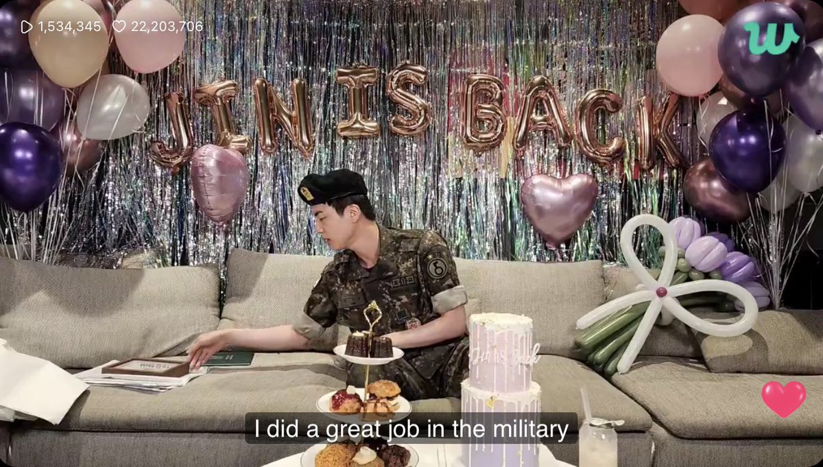 GetMeCFaith's tweet photo. @eternalhyyh @theJINPRlNT He was mighty proud ☺️💜 https://t.co/6nMAjDSwEE