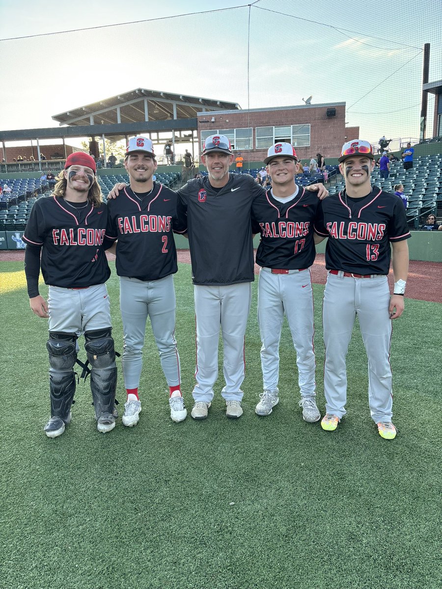 Dustin White tweet media