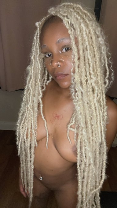 The nymph you found in the forest 🧝🏾&zwj;♀️ https://t.co/Ot07WWDBKo