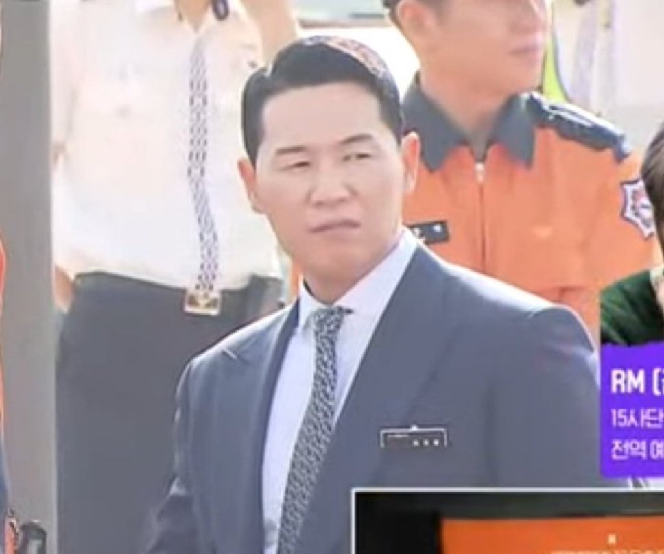 gooaliive's tweet image. Nosso divo voltou a trabalhar MEUDEUS