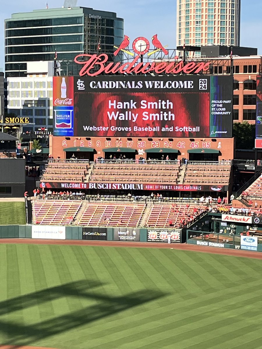 hixsonmath6's tweet photo. @WebsterGrovesSD @HardballWg Hixson 7th grader Hank Smith deliver the first pitch at tonight’s Cardinals game. https://t.co/XPHObeUwhK