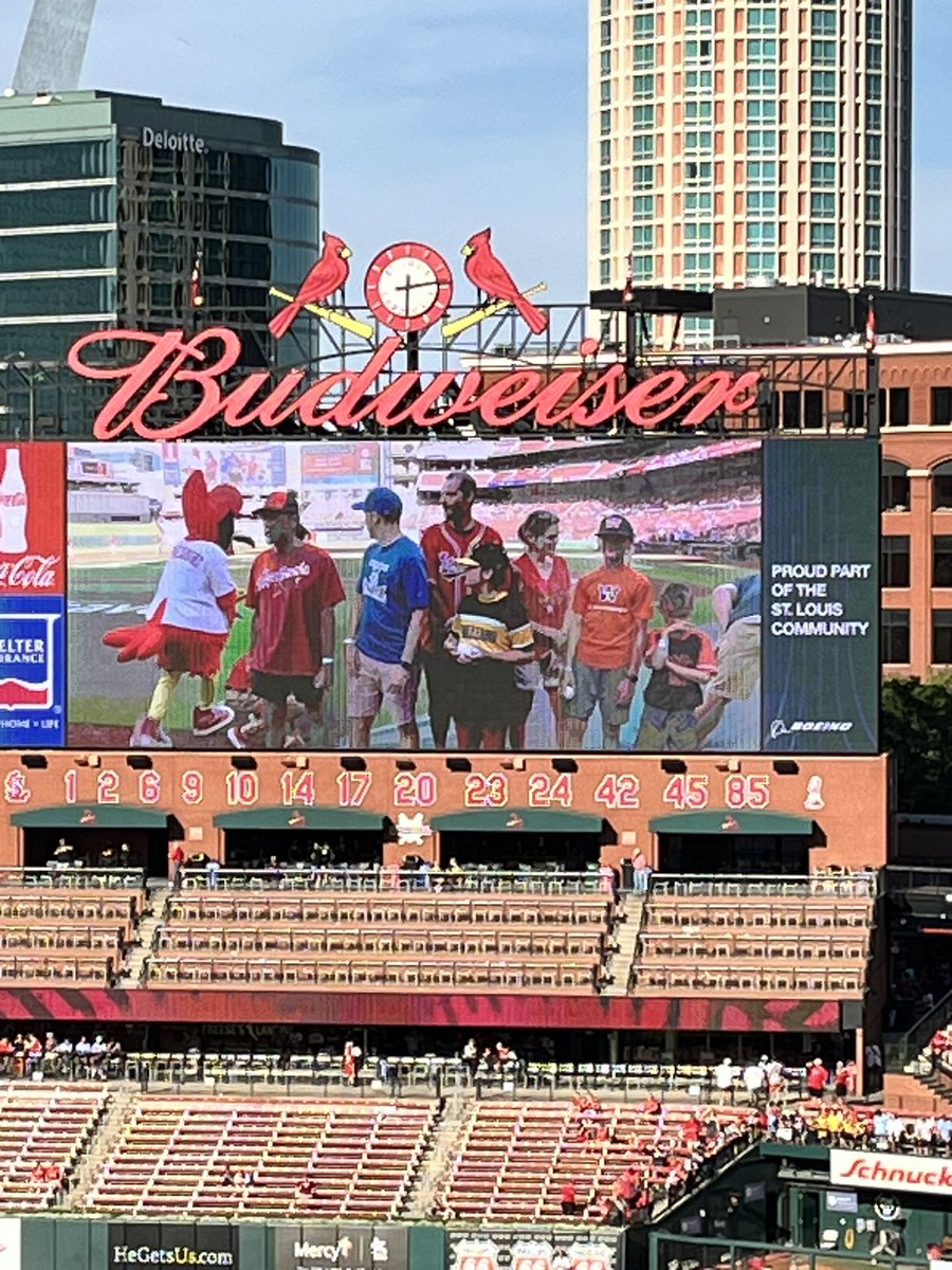 hixsonmath6's tweet photo. @WebsterGrovesSD @HardballWg Hixson 7th grader Hank Smith deliver the first pitch at tonight’s Cardinals game. https://t.co/XPHObeUwhK