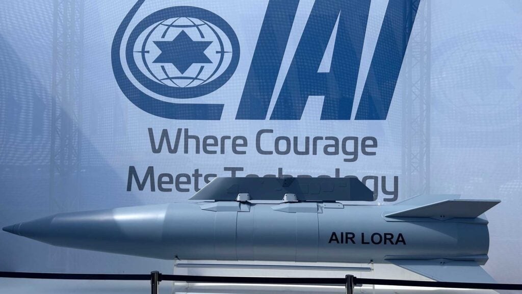 EretzIsrael's tweet image. Israel Deploys Air LORA: Its largest air-launched ballistic missile. #Israel has introduced a new air-launched ballistic missile designed to overcome advanced air defenses and deliver precise strikes announced by the Israel Aerospace Industries. #IsraelFightsBack