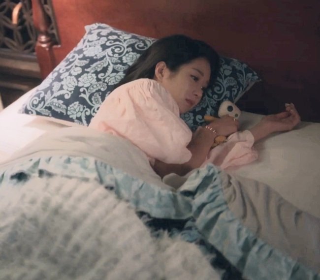 PreciousYeaJi's tweet photo. Beauty💕 #SeoYeaJi #서예지 #ItsOkayToNotBeOkayEp9 https://t.co/4ZvSFWSXTs