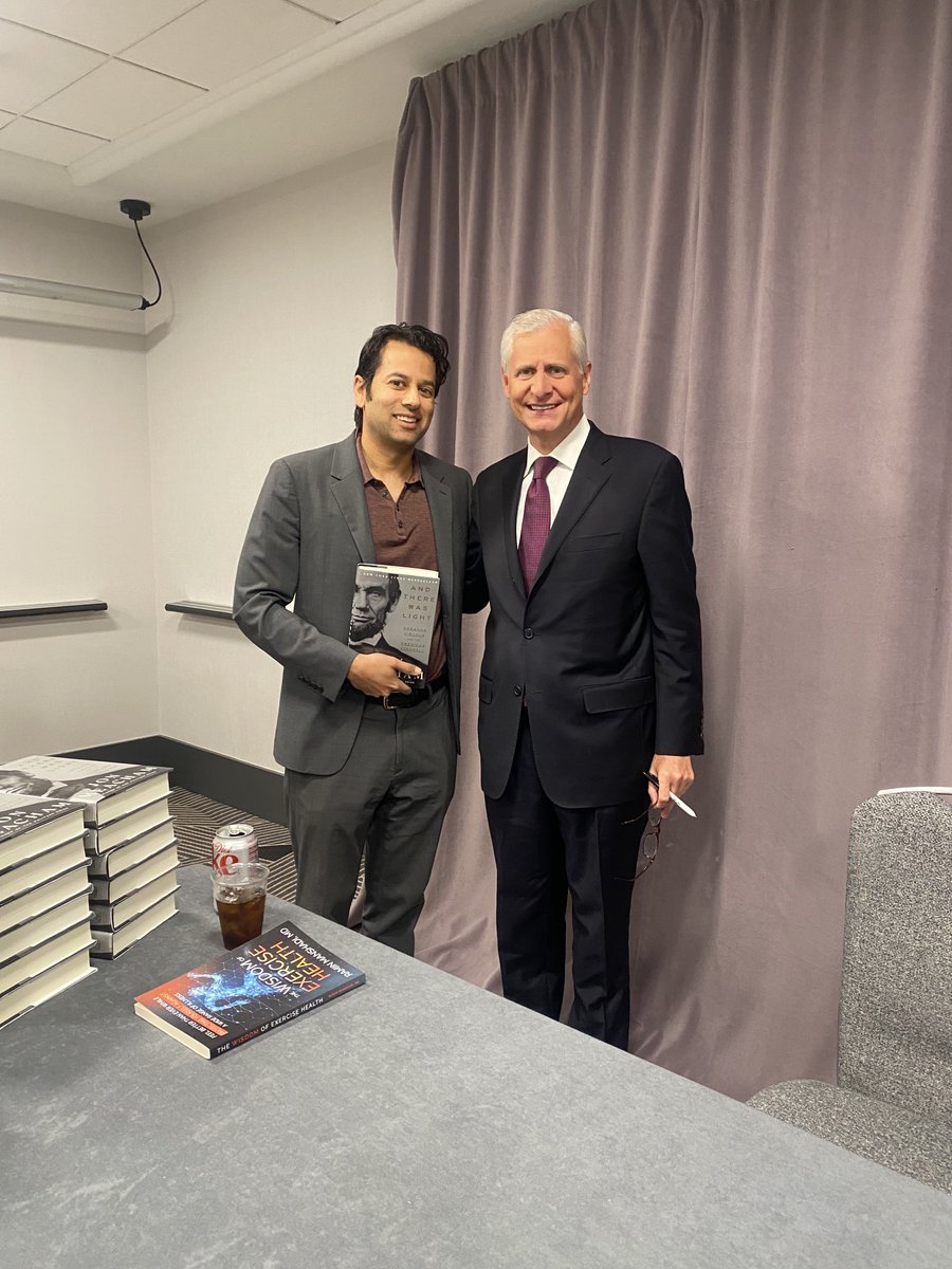 SionRoy's tweet photo. Always proud to represent California at the @AmerMedicalAssn #amameeting - highlight was meeting and hearing from Presidential historian Jon Meacham who gave a great speech about American democracy @CMAdocs @LADocs_ https://t.co/PGwqnzOjju