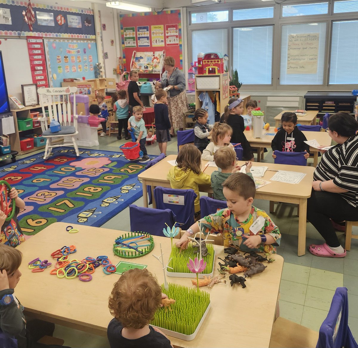 KidsCareGCSD (@kidscaregcsd) on Twitter photo We had so much fun tonight welcoming new friends for UPK Information Night! We're proud to offer on-site upk wrap care for our <a href="/GreeceCentral/">Greece Central</a> families at the <a href="/GreeceELC/">Greece Community Early Learning Center (ELC)</a>! 🩵🩷💛 <a href="/JulieParsons203/">Julie Parsons</a> <a href="/mikejferris2/">Mike Ferris</a> We had so much fun tonight welcoming new friends for UPK Information Night! We're proud to offer on-site upk wrap care for our <a href="/GreeceCentral/">Greece Central</a> families at the <a href="/GreeceELC/">Greece Community Early Learning Center (ELC)</a>! 🩵🩷💛 <a href="/JulieParsons203/">Julie Parsons</a> <a href="/mikejferris2/">Mike Ferris</a>