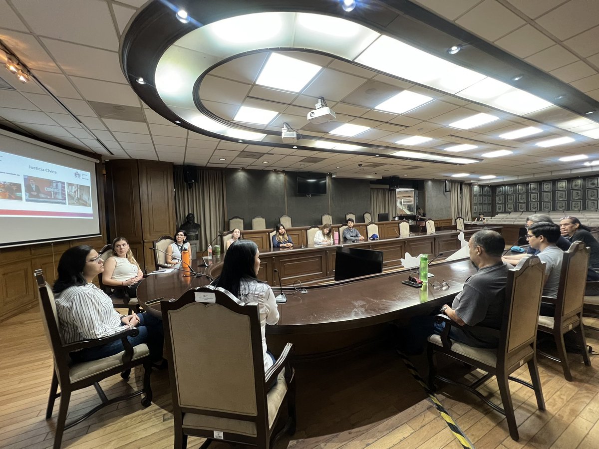 Por tercera ocasión, el Consejo Ciudadano de Protección y Bienestar Animal se reúne en la Sala de Cabildo para proponer distintas normativas e ideas para el cuidado y beneficio de nuestras mascotas.
Gracias a quienes nos acompañaron 🐶