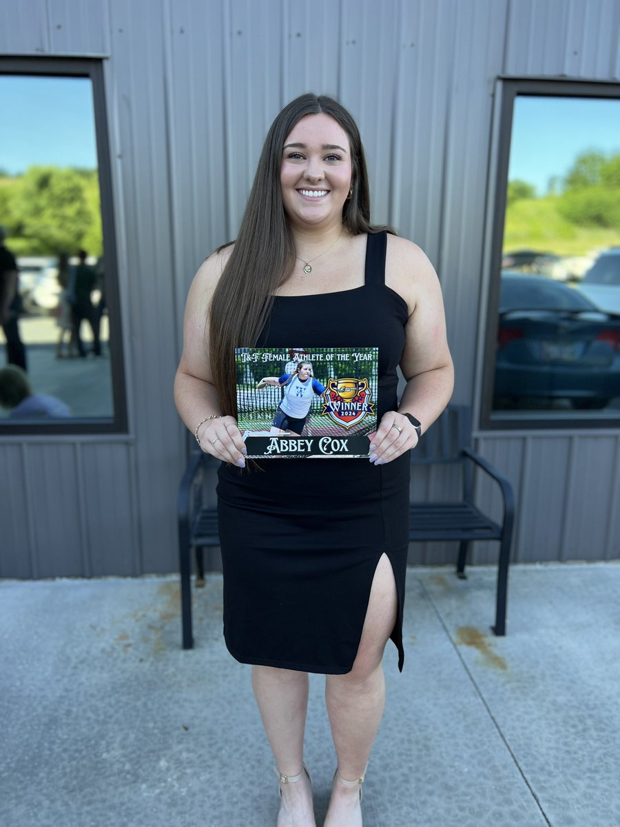 Grateful to receive the Female Track and Field Athlete of the Year award! A special thanks to @grmedia_ for their amazing coverage during my high school career, we greatly appreciate the hard work you all put in!