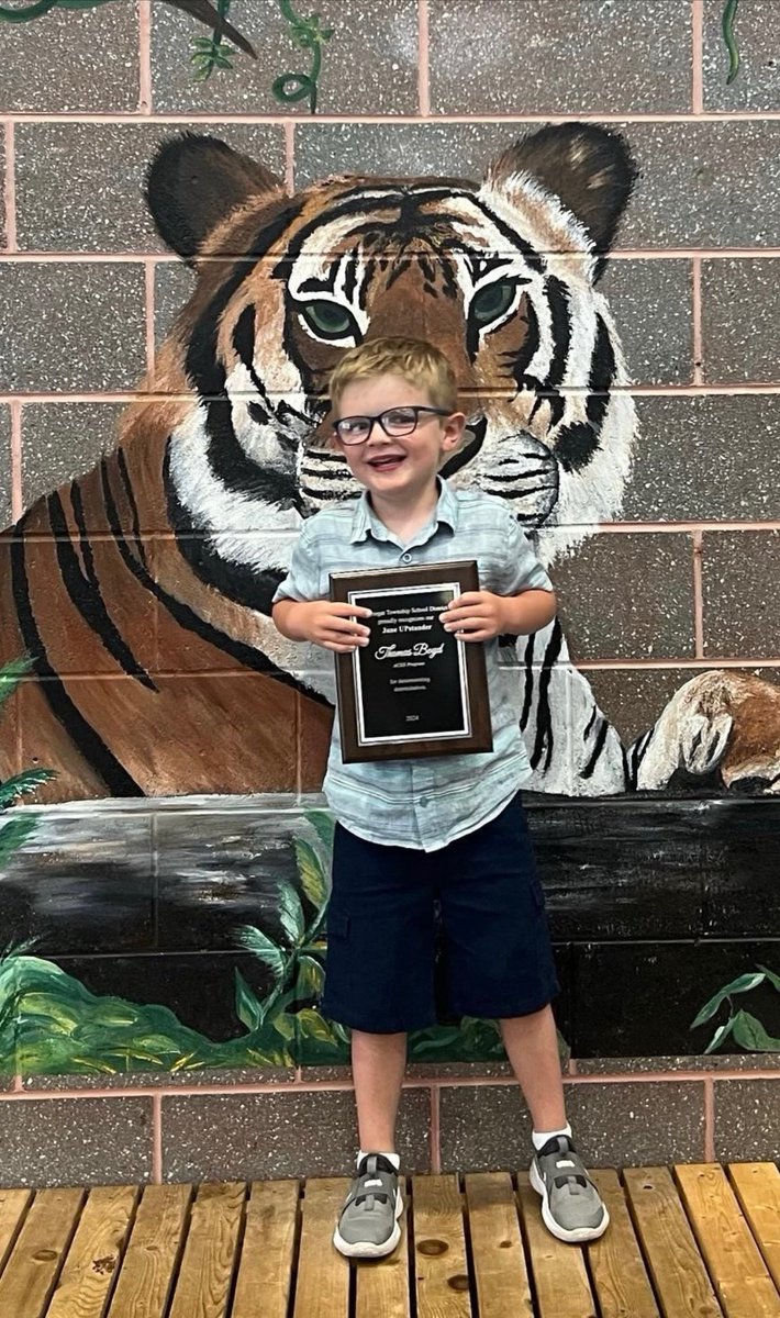 Congratulations to ✨Tommy✨for being ACES UPstander for the month of June!! We are all so proud of you!!! Keep reaching for the stars buddy!!! 💙🐅<a href="/Schork_BTSD/">Mrs. Brittany Schork</a> <a href="/BarnegatSchools/">Dr. Brian Latwis</a> <a href="/SaraStoeckel/">Sara Stoeckel</a> <a href="/JToddings/">Josh Toddings</a>