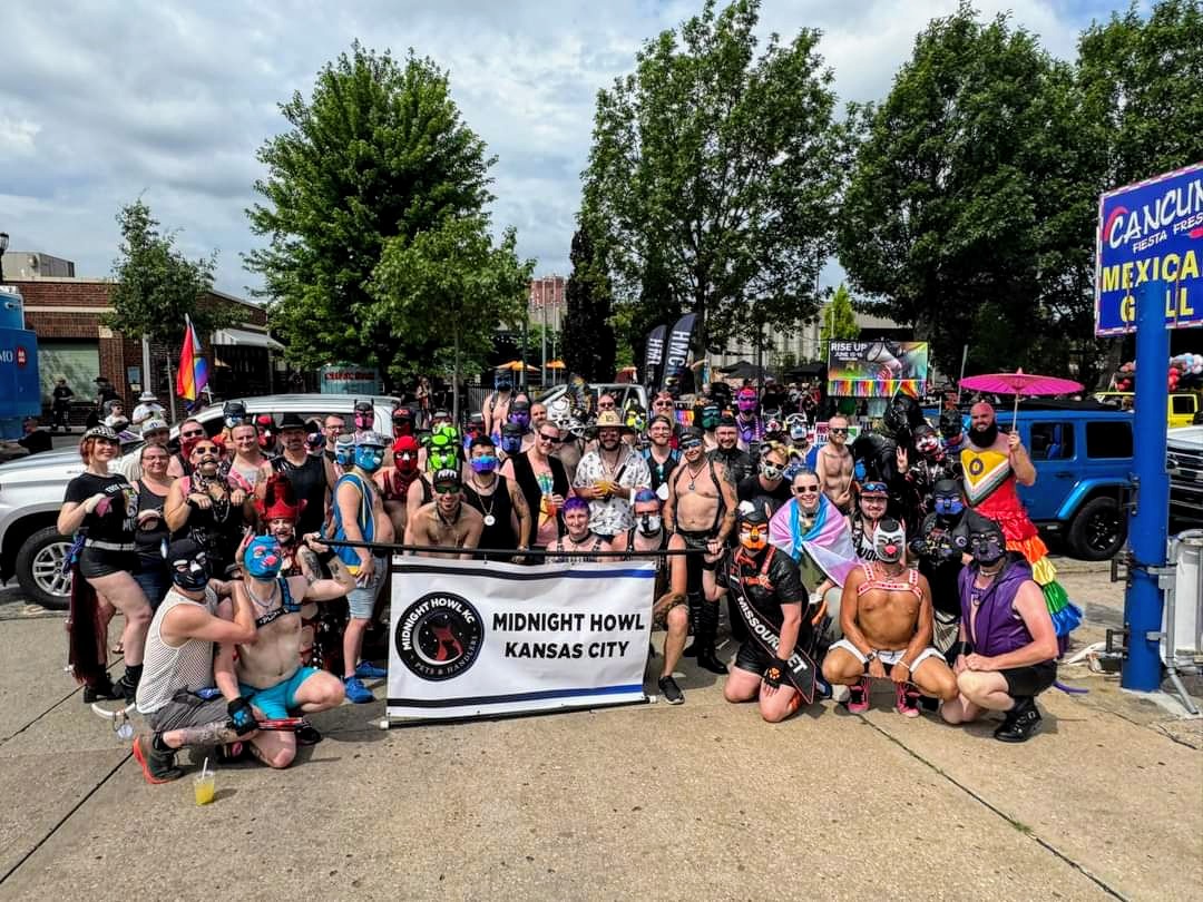 KC pride this past weekend was everything I needed 💙

💛 <a href="/Lykos_pup/">Lykos</a>