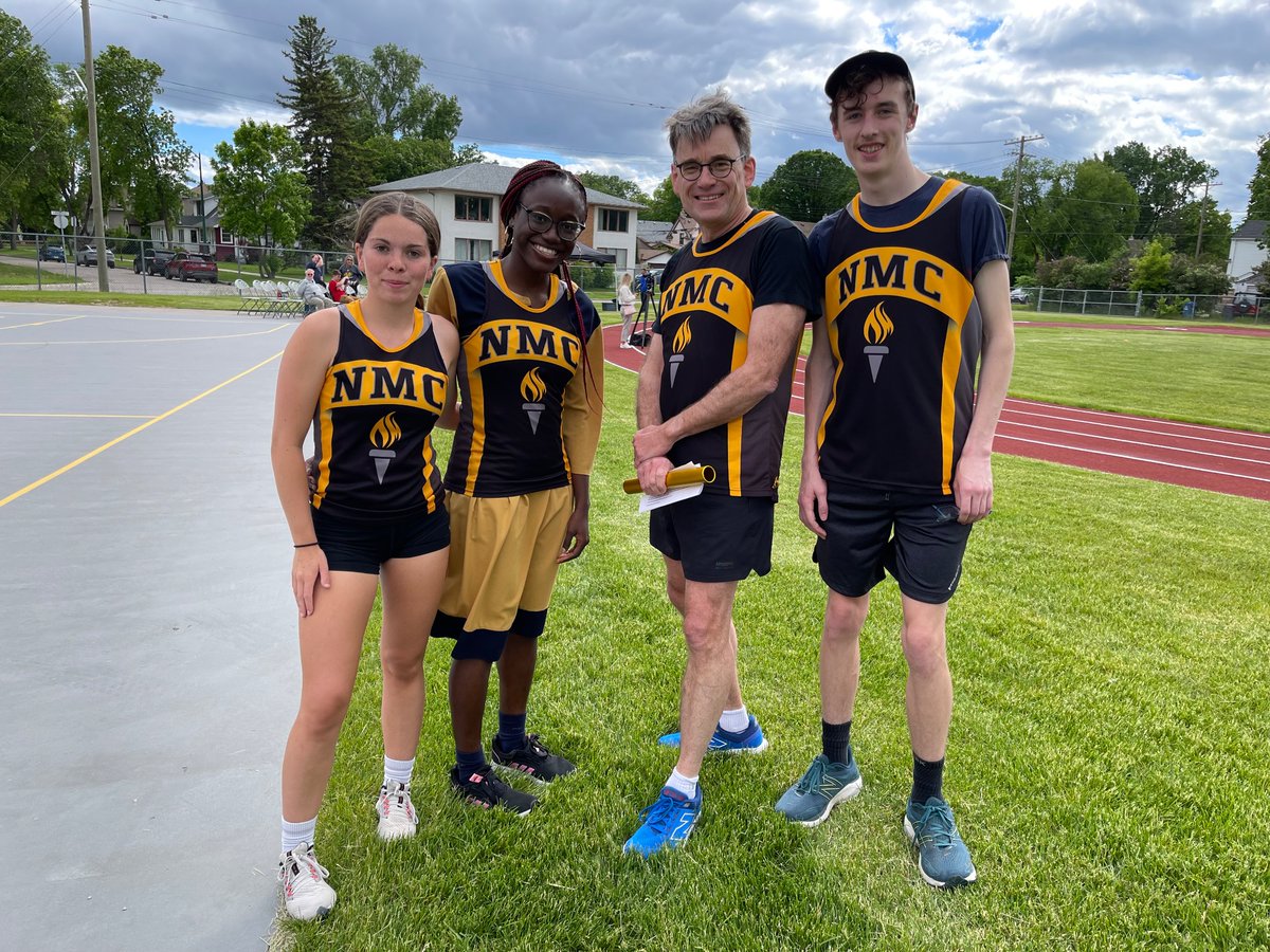 B_MayesSTV's tweet photo. Great day at Nelson Mc! Opening of the new 200m rubberized running track w/ students, staff , trustees . City funding of $411,000.  Thx to @nmcLRSD for a truly grand opening. https://t.co/xMSGQoqlx8