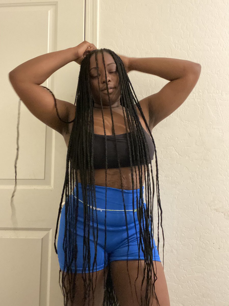 Mommy_Hooligan's tweet photo. Just because I’m sorta cute #random #mommyhooligan #tuesday #pics #ohmommy #twitchstreamer #fitbae #clips #gamingclips #milf #gamer
https://t.co/OC3iOn8jK3 https://t.co/NOuCIPJe7F