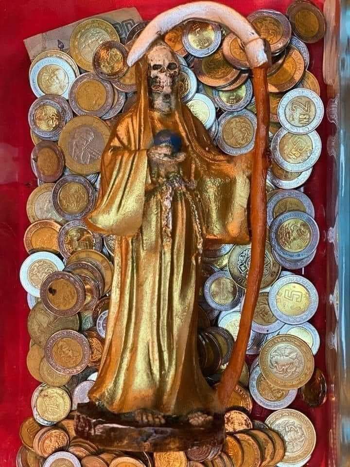 Alejandro_10_90's tweet photo. Amén madre mía ayúdame y protégeme 🙏🍀❤️🙏 https://t.co/KbJgAc1Ta4