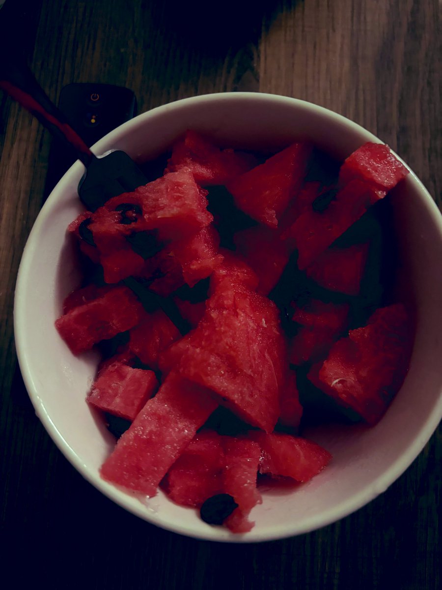n_alk63's tweet photo. 12 June 2024
Movie night with delicious healthy snack 🍉 https://t.co/1aZVZlO6lx