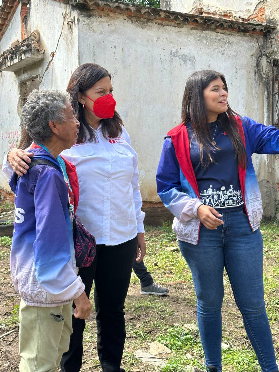 gestionperfecta's tweet photo. Por instrucciones de nuestro Presidente @NicolasMaduro, iniciamos la rehabilitación integral de la casa del general Eleazar López Contreras.

Este Bien de Interés Cultural está ubicado en La Quebradita, El Paraíso, y fue construido en 1942.

#NicoLeEchaPichón https://t.co/APA84SM12a