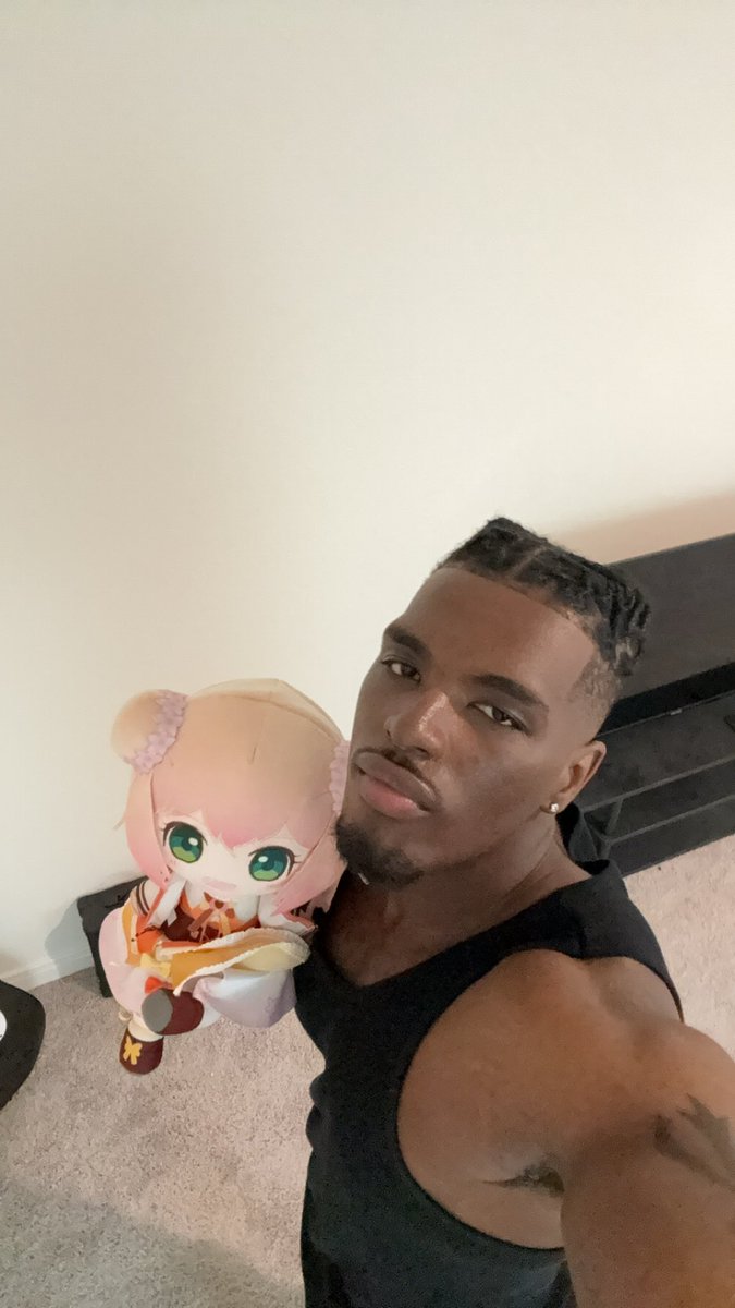 Mone454501's tweet photo. Me and my favorite character :3 https://t.co/GafNiteHGo
