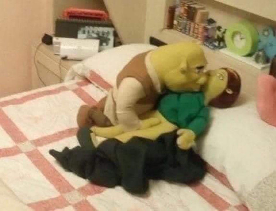 "dois minutos de beijo" 

eu no piriquitossauro dela: