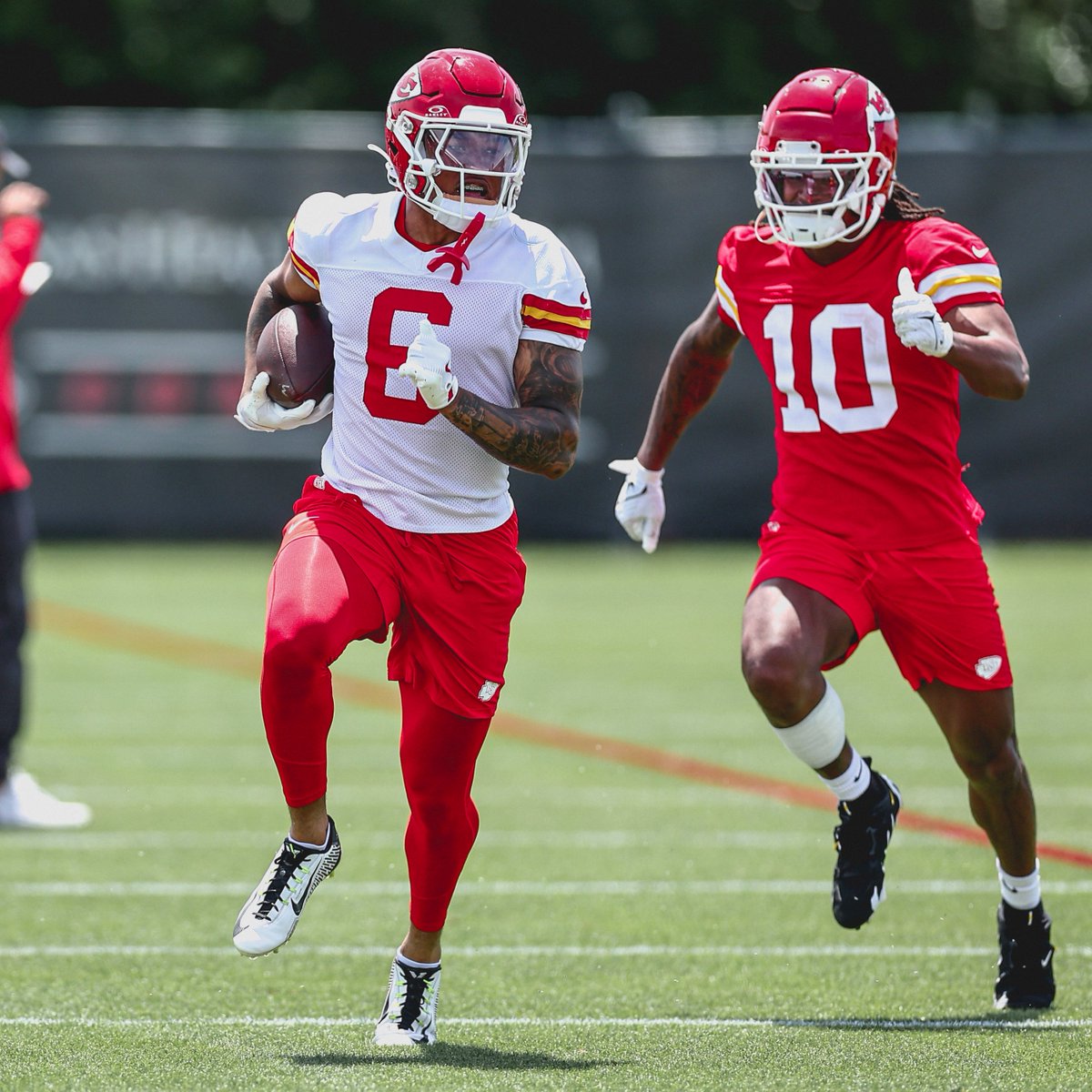 Chiefs's tweet photo. .@AyoCook_6 had some interceptions for lunch today 🍽️ https://t.co/uRgtx9j04R