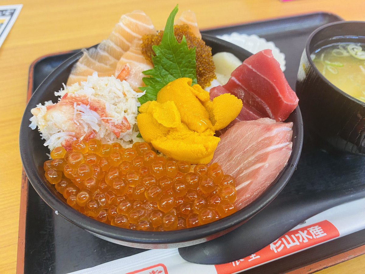 ドアらもん tweet media