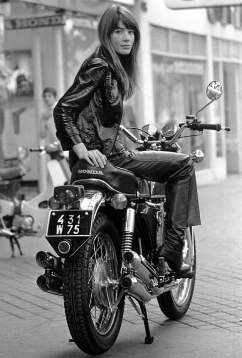 DannyDrinksWine's tweet photo. RIP Françoise Hardy (1944-2024) https://t.co/ogwK76hnm1