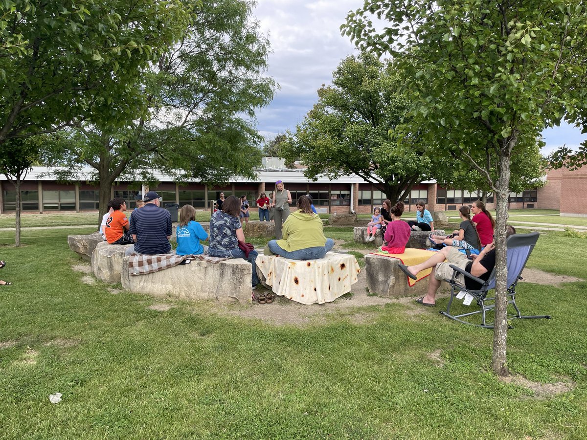 d61reyes's tweet photo. First Books on Blankets of the summer! Mark your calendar for the next one on July 16th behind Lace at 6pm! @D61Lace #lacereadstogether https://t.co/Qk4d9oqEFS