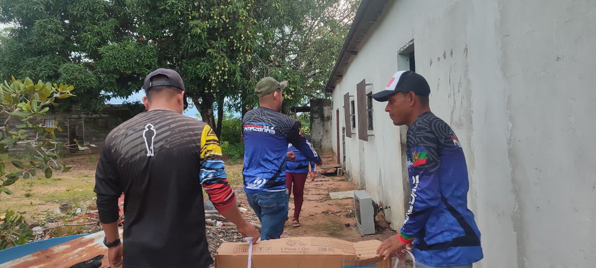 #ENFOTOS 📸 || e
Gracias al Sistema 1x10 del Buen Gobierno, se llevó a cabo la entrega de 01 bastón y 01 silla de ruedas en atención a las solicitudes realizadas por medio de la #VenApp en el Eje Carretero Norte, estado Amazonas. 

tinyurl.com/22o37csc
#NuevaAmazonas