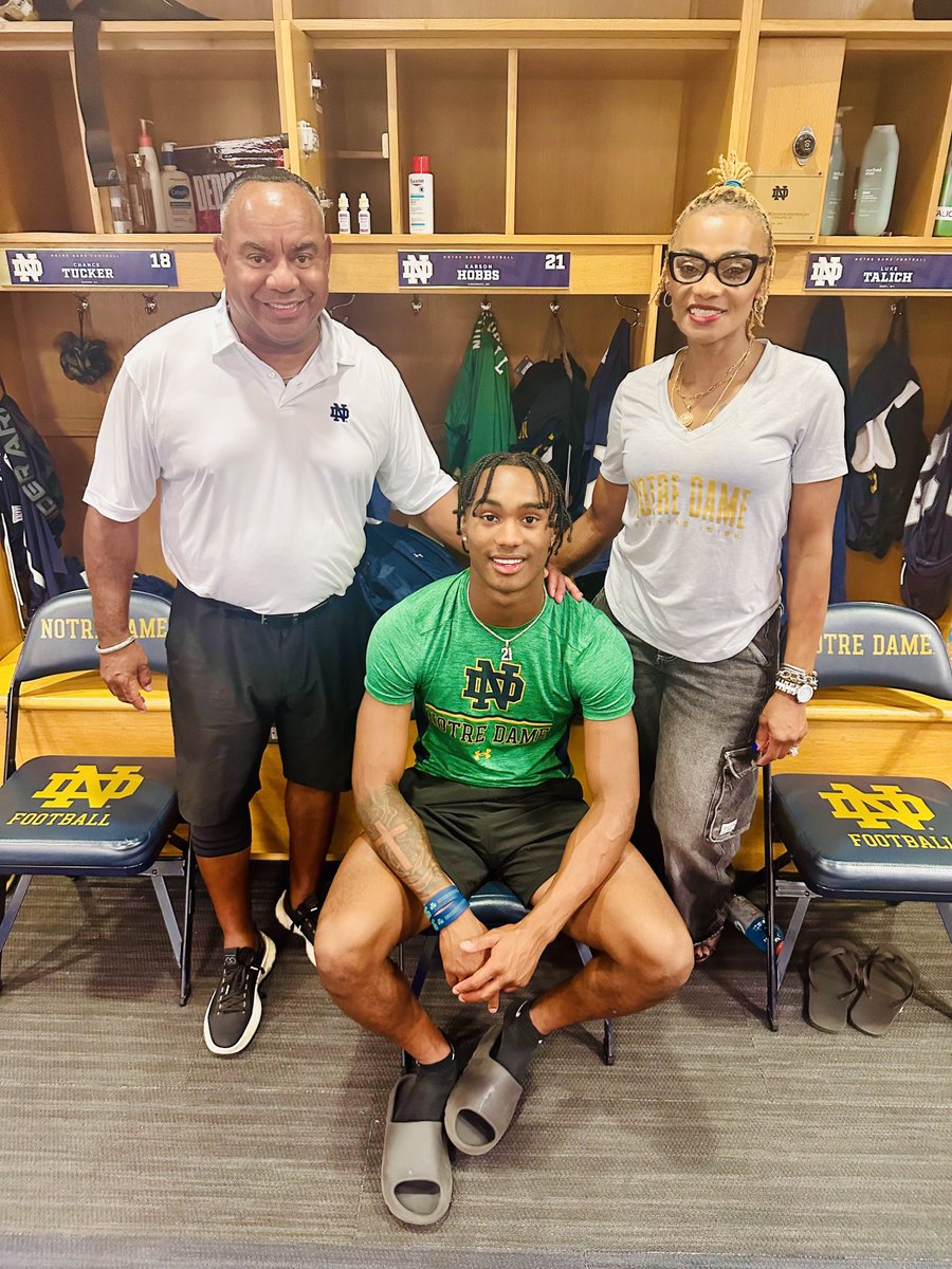 DanielHraider's tweet image. Proud but Sad Day leaving Karson in South Bend today!! It’s now time for him to go to work and believe in both his Academic and Athletic training!! I love you Son go get it❤️❤️❤️@KarsonHobbs @KevinSinclair_ @NDFootball @ByKyleKelly