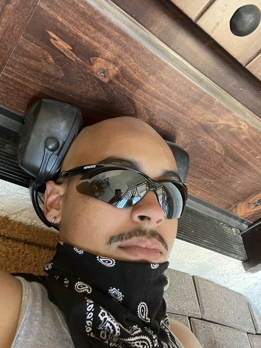 TakeSomeAllegra's tweet photo. Nothin but the hits, nothin but the hits, nothin but the mothafuckin hits. https://t.co/0FoNM1agup