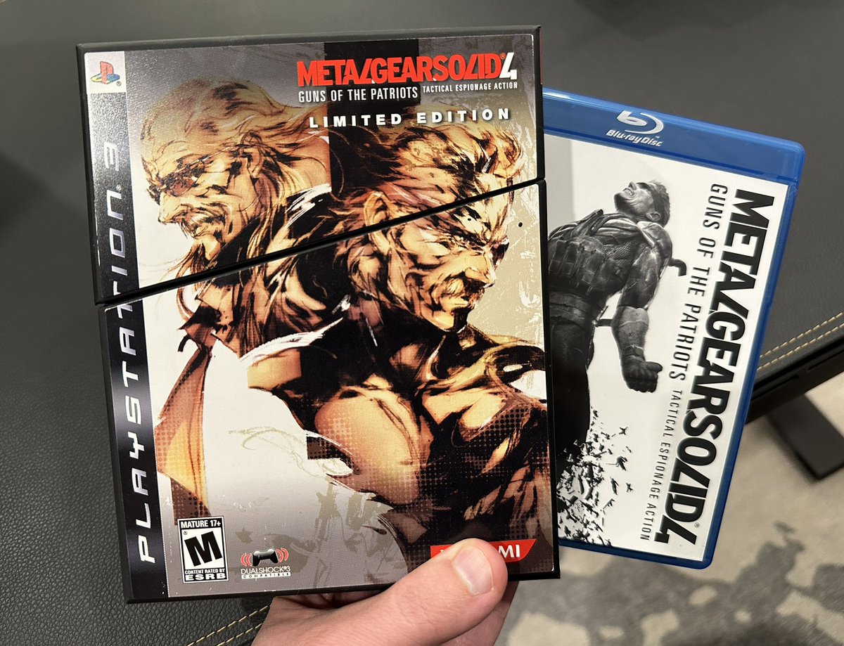Dapper_Tux's tweet image. 16 YEARS‼️

Still have my copy @HIDEO_KOJIMA_EN