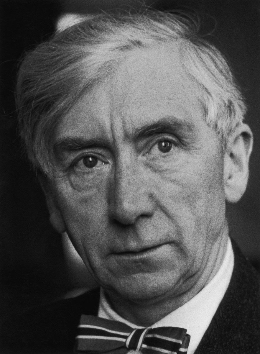 NathanFrancis__'s tweet photo. "To realize that new world we must prefer the values of freedom and equality above all other values - above personal wealth, technical power and nationalism."

✒ Sir #HerbertRead, English #art historian, philosopher, poet and critic, passed away #OTD 12 June 1968. #Poetry https://t.co/rgz4WZUqmZ