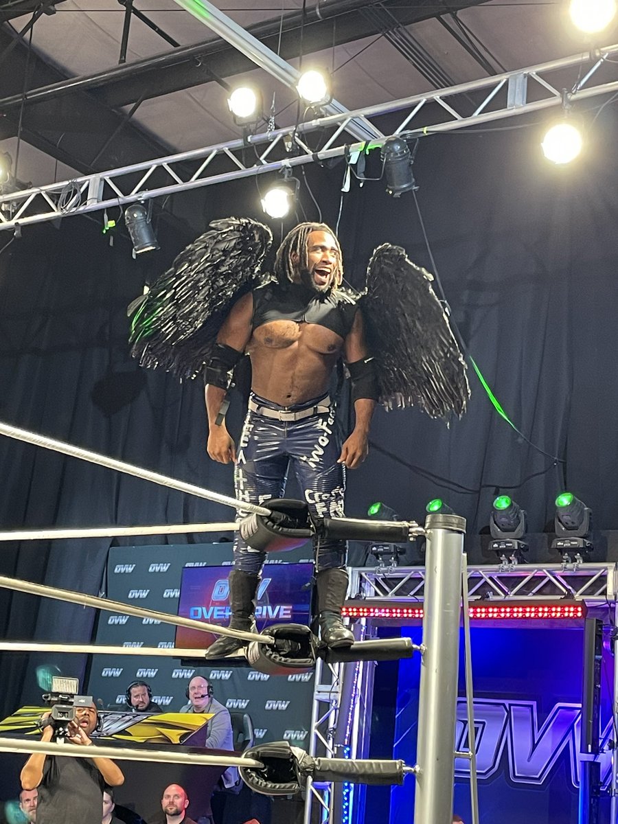 clintcarroll09's tweet photo. Awesome @FeartheNephilim @ovwrestling #overdrive https://t.co/40zzlUnZUf