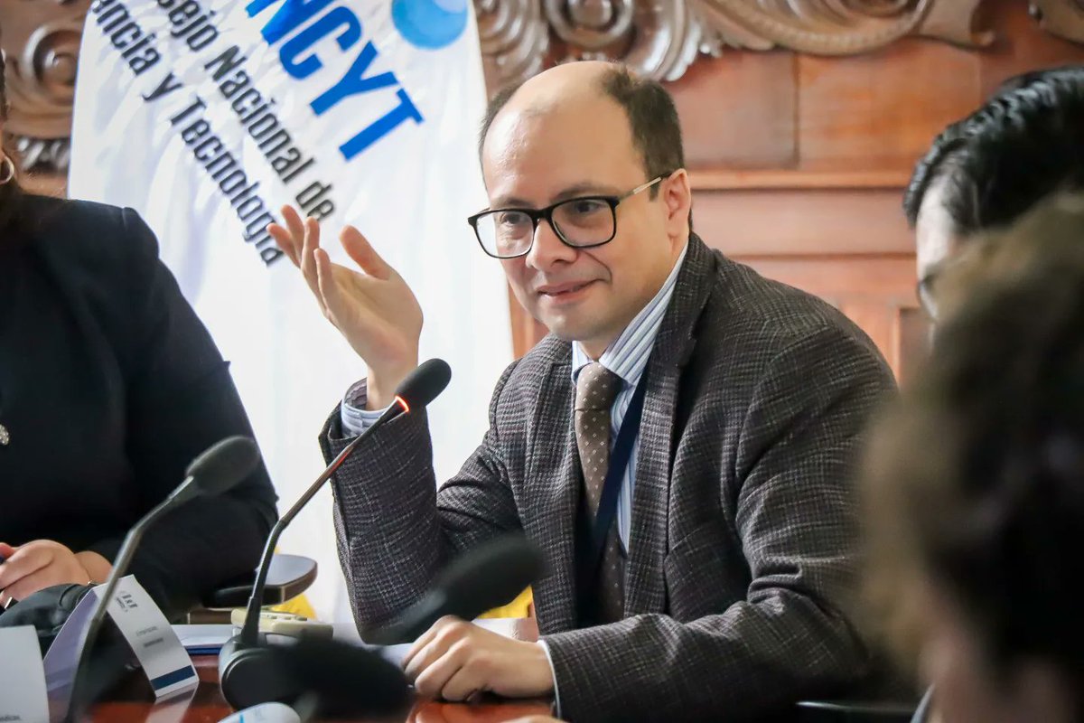 senacytgt's tweet photo. Integrantes de la Comisión Consultiva del Consejo Nacional de Ciencia y Tecnología (#Concyt) dieron seguimiento a la fase de evaluación de perfiles y proyectos que aplicaron a los programas del Fondo Nacional de Ciencia y Tecnología en 2023.
#GuatemalaSaleAdelante https://t.co/eTsqdy1kl1