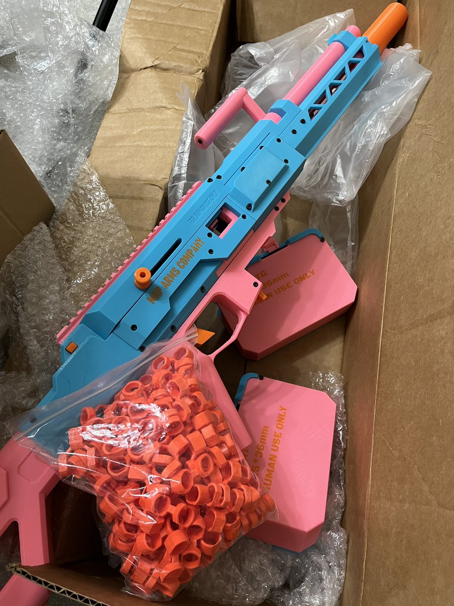 legitbreadd's tweet image. Got a VERY exciting package in the mail... 🤩 I'll show u what this bad boi can do once I get around to testing it out! Thanks to Frontline Foam for the hookup! 
#nerf #nerfmod #nerfblasters #3dprinting