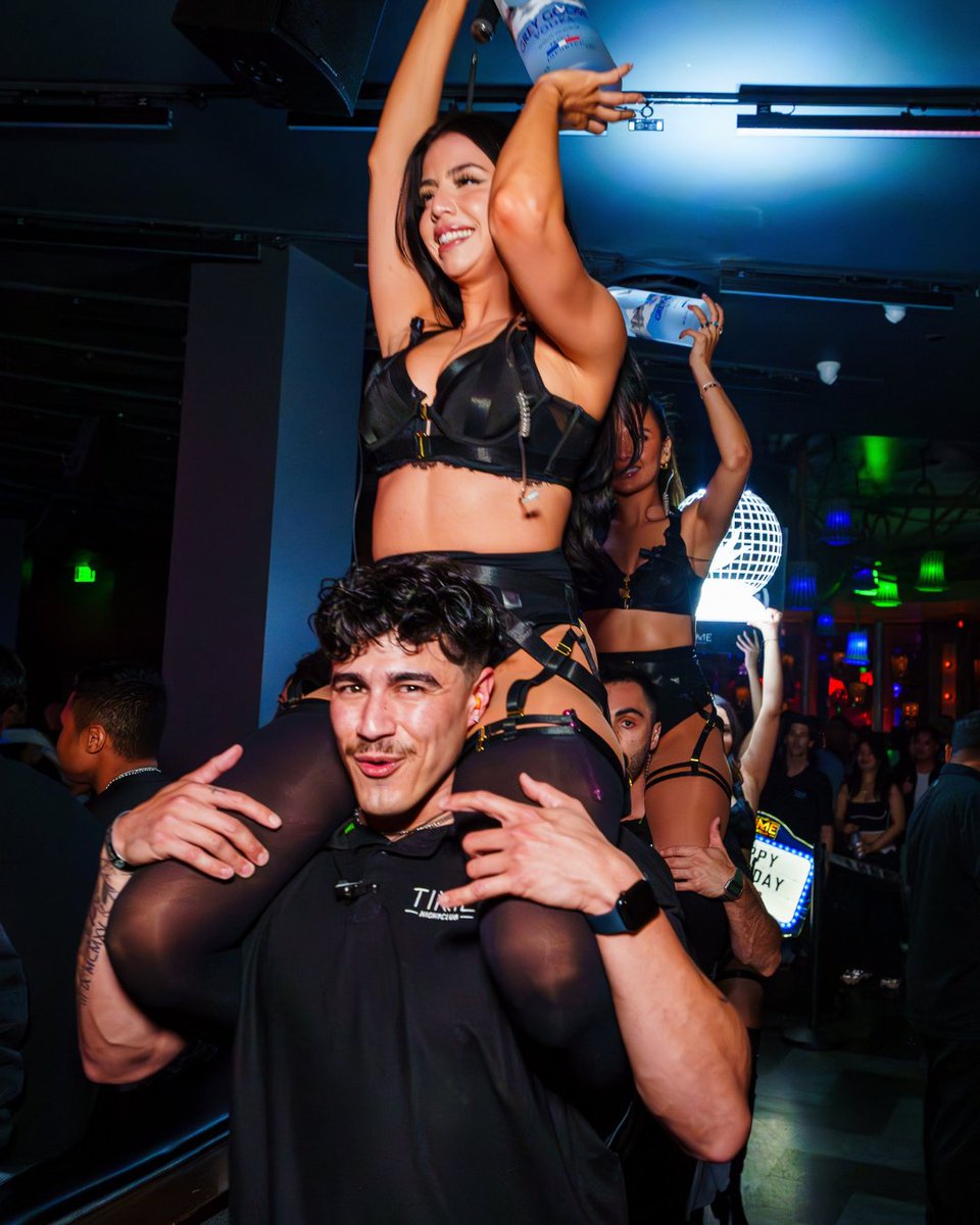 timenightcluboc's tweet photo. OC gave a warm welcome to @BoomboxCartel for his first-ever #TimeOC show. 🙌 

Check out the full album on our website. 📸 → https://t.co/FqeizQhryZ https://t.co/9UbjQIEXSd