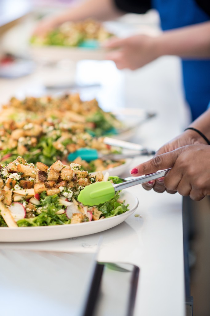 AntwonBrinson's tweet photo. 🍽️ The Pop-Up Skills Compilation Dinner is always one of my favorite parts of our #GOCook classes. 

🙏🏾 Shout out to the beautiful location of @oakencroftfarmwinery for hosting this event!

I can't wait to see what these students do next. Congrats to you all! 👏🏾 https://t.co/lcAxfDpCOf