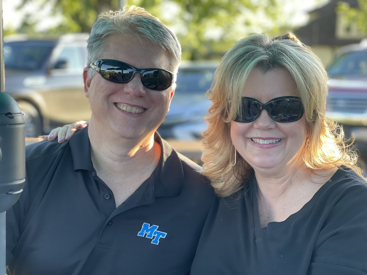 theHinesTeam5's tweet photo. Looking for free family fun? Try out #Singo at the Morning Glory Orcgard in Nolensville,TN! So much fun!! #supportLocal https://t.co/p0Yi0Jd2md https://t.co/1bOMtA4zzo