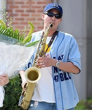 jimnshimochi's tweet photo. I love how whenever Armys are having an emotional outbreak Namjoon is always at the crime scene to distract us, whether it's being naked or playing the saxophone 😭 https://t.co/JGWovBAr13