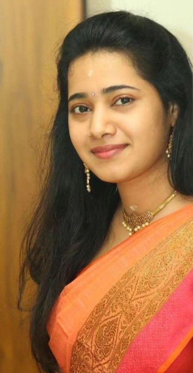 சரியோ தப்போ தைரியமா பேச 
கத்துக்கோ....
இல்லன்னா பாதி தப்ப உன் தலைல 
 கட்டிட்டு
அவங்க தப்பிச்சிடுவாங்க....

#குட்_மார்னிங்_நட்புஸ் 🌺