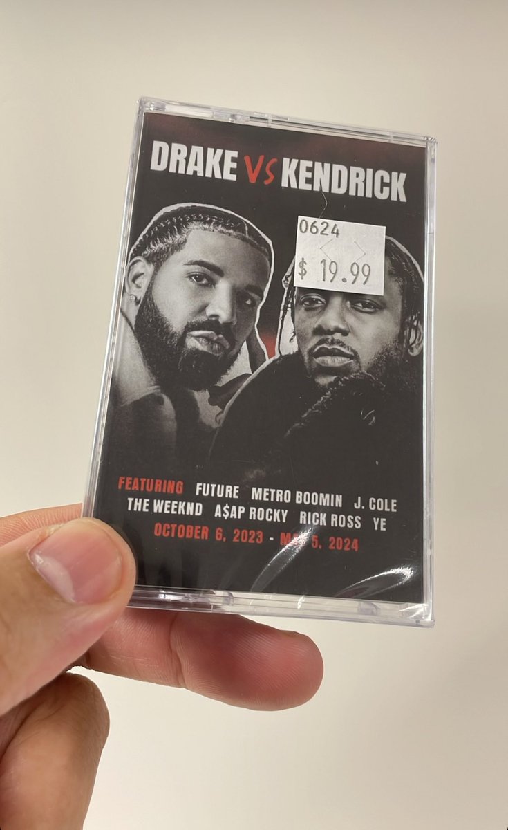 3ternalsirenity's tweet photo. no way someone made the kendrick &amp; drake rap beef into a cassette tape😭😭😭😭😭😭😭😭😭😭 https://t.co/7dMgDRQNgf