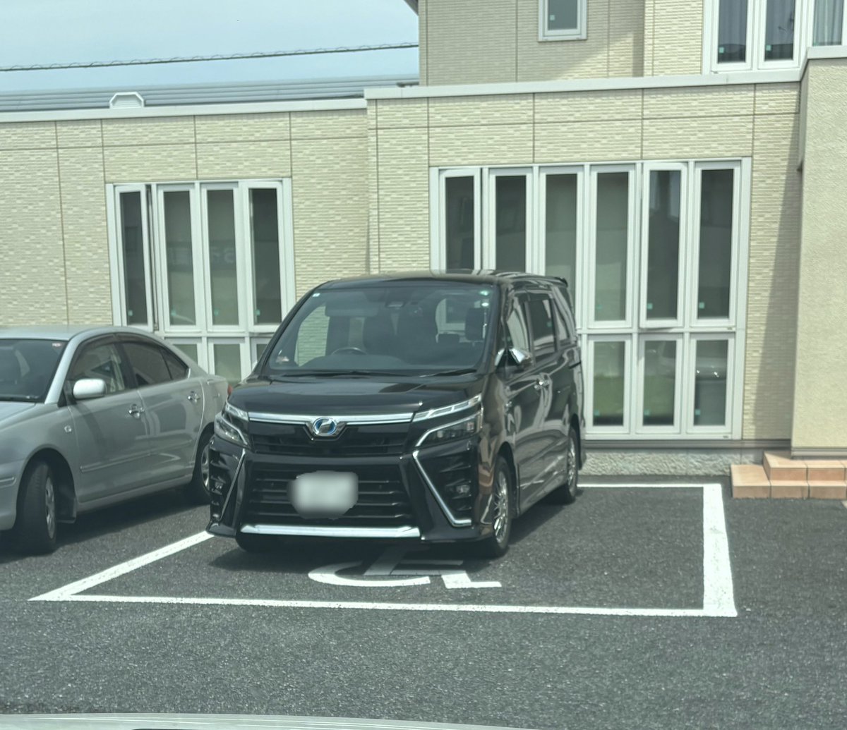 hideiba1974's tweet image. てかさ
通院しててそれはなくない？
頭の中身が不自由してんのかな🤪

#健常者