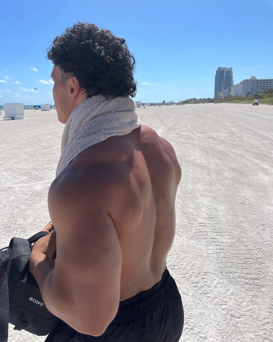 swolinii's tweet photo. !¡ https://t.co/evatHkQcsC