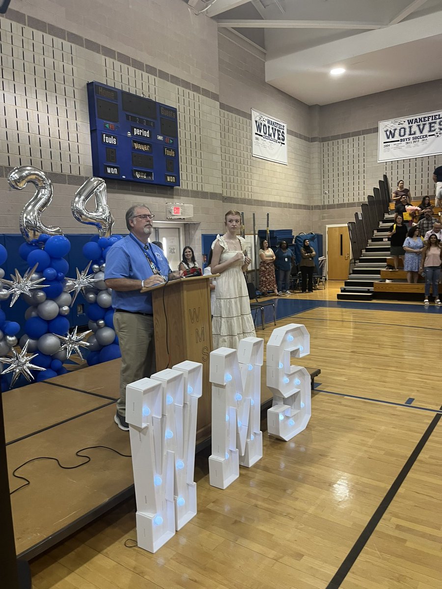 MrsBrothersAP's tweet photo. We celebrated our 8th graders today as they move on to high school. Will miss their presence in the building.  @WakefieldMiddle @WakefieldStrong @NorthernAreaWC https://t.co/WXn81fvlq3