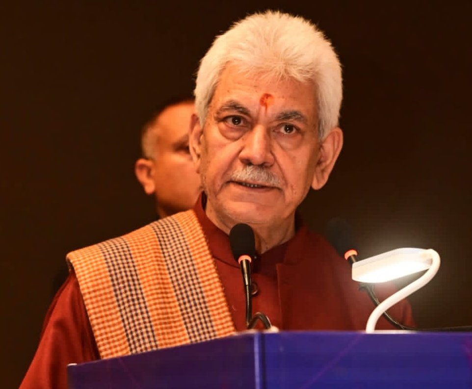 shah_Shakir_011's tweet photo. Applauding the remarkable tenure of Hon'ble LG Sh.@manojsinha_ for his inclusive governance and participatory decision-making in Jammu-Kashmir. His proactive engagement with local communities and commitment to transparency has truly made him a leader of the people. #TrustBuilder https://t.co/A8bpios94G